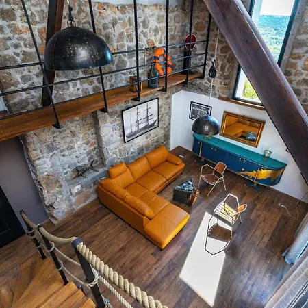 Willa Kamen Ledenice