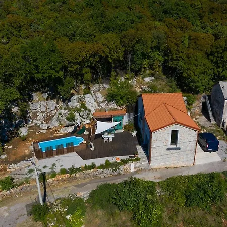 Villa Kamen *